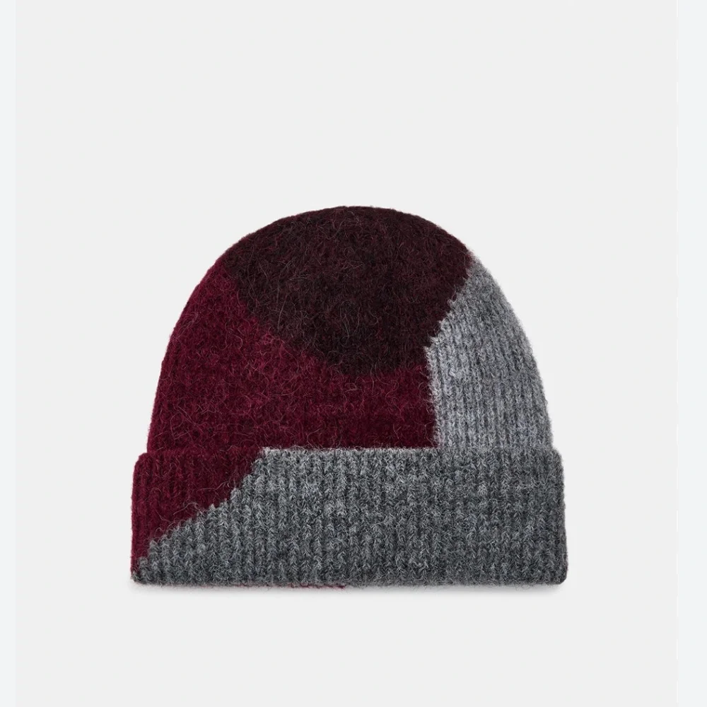 Zara NWT printed knit wool blend beanie 3739/007